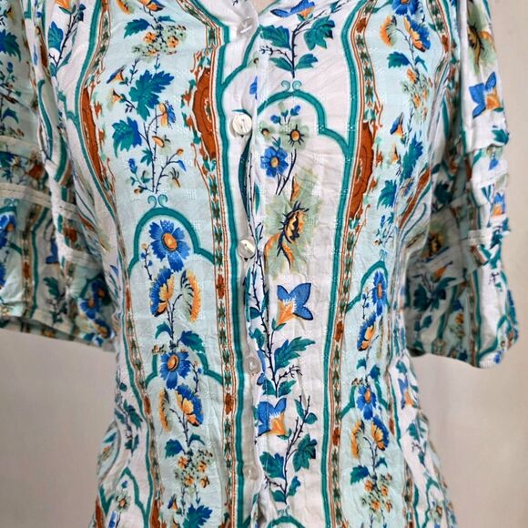 Jane + Delancey Boutique Wallpaper Button Up Blouse Size Medium - Picture 2 of 7